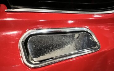 Chevrolet-Corvette-1975-12