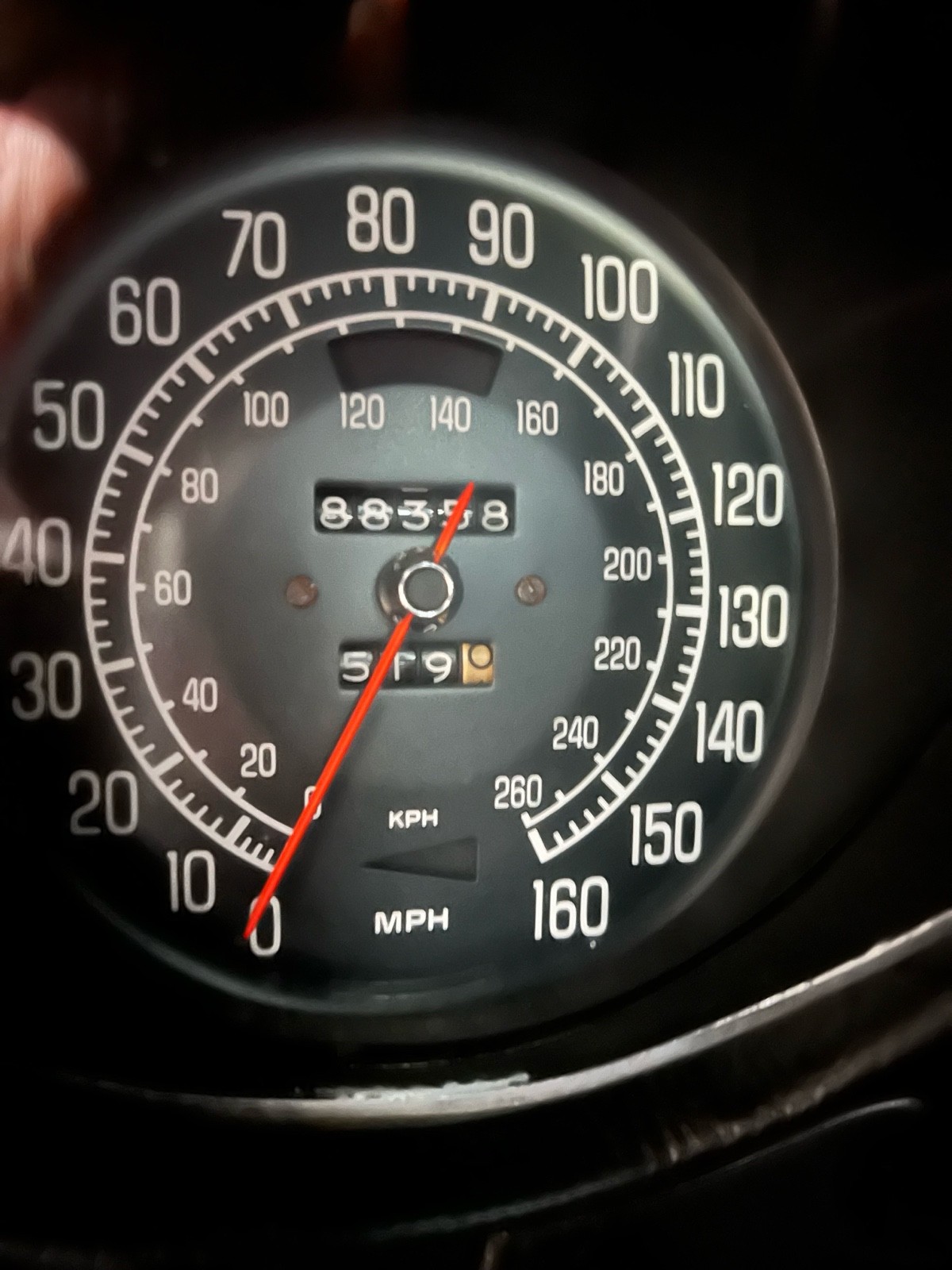 Chevrolet-Corvette-1975-22