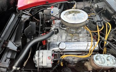 Chevrolet-Corvette-1975-27