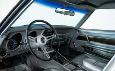 Chevrolet-Corvette-1975-Coupe-1