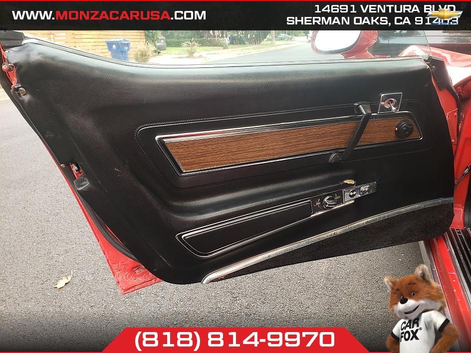 Chevrolet-Corvette-1975-Coupe-13