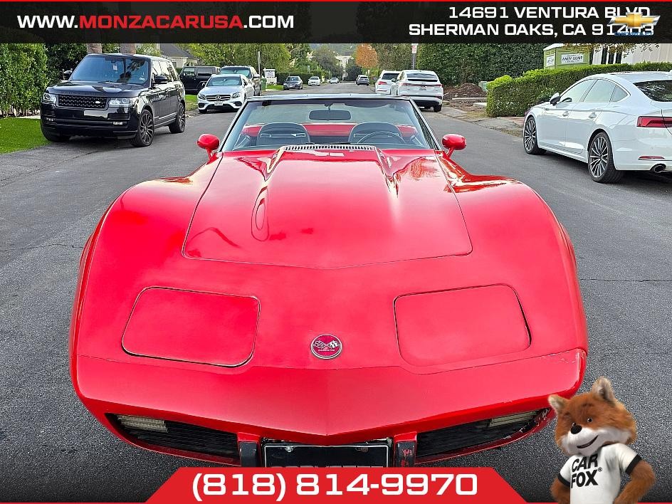 Chevrolet-Corvette-1975-Coupe-2