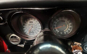 Chevrolet-Corvette-1975-Coupe-3