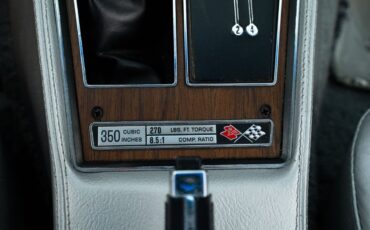 Chevrolet-Corvette-1975-Coupe-33