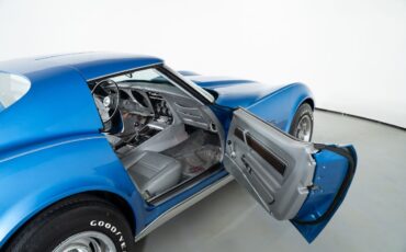 Chevrolet-Corvette-1975-Coupe-36