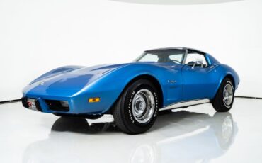 Chevrolet-Corvette-1975-Coupe-4