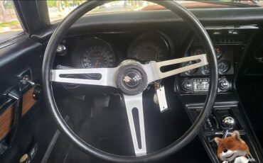 Chevrolet-Corvette-1975-Coupe-7