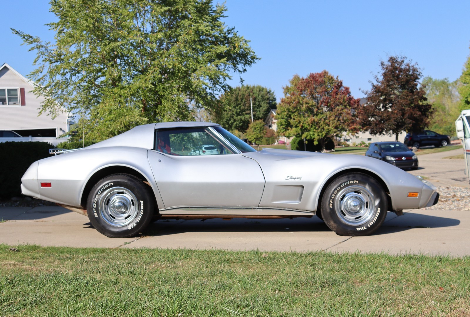 Chevrolet-Corvette-1976-1
