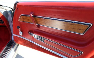 Chevrolet-Corvette-1976-23