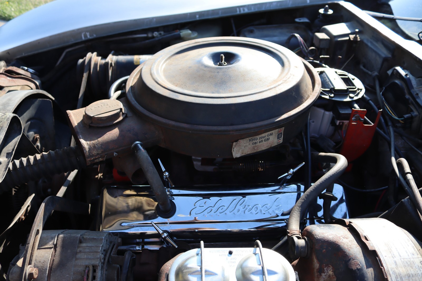 Chevrolet-Corvette-1976-38