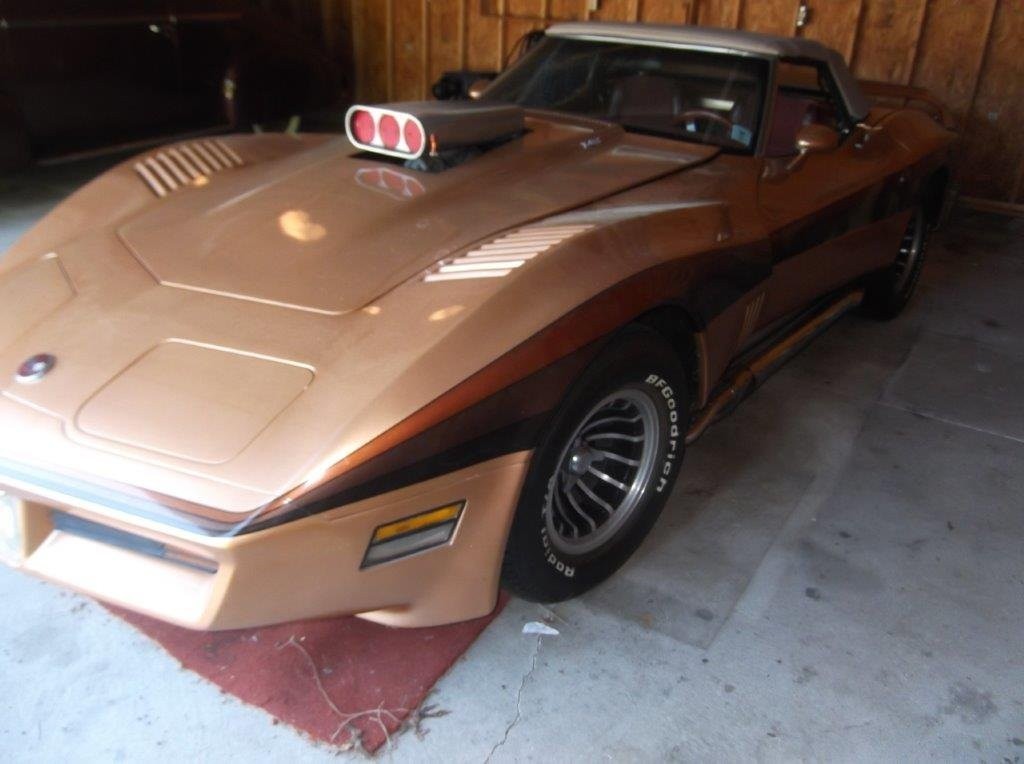 Chevrolet-Corvette-1976-Convertible-4