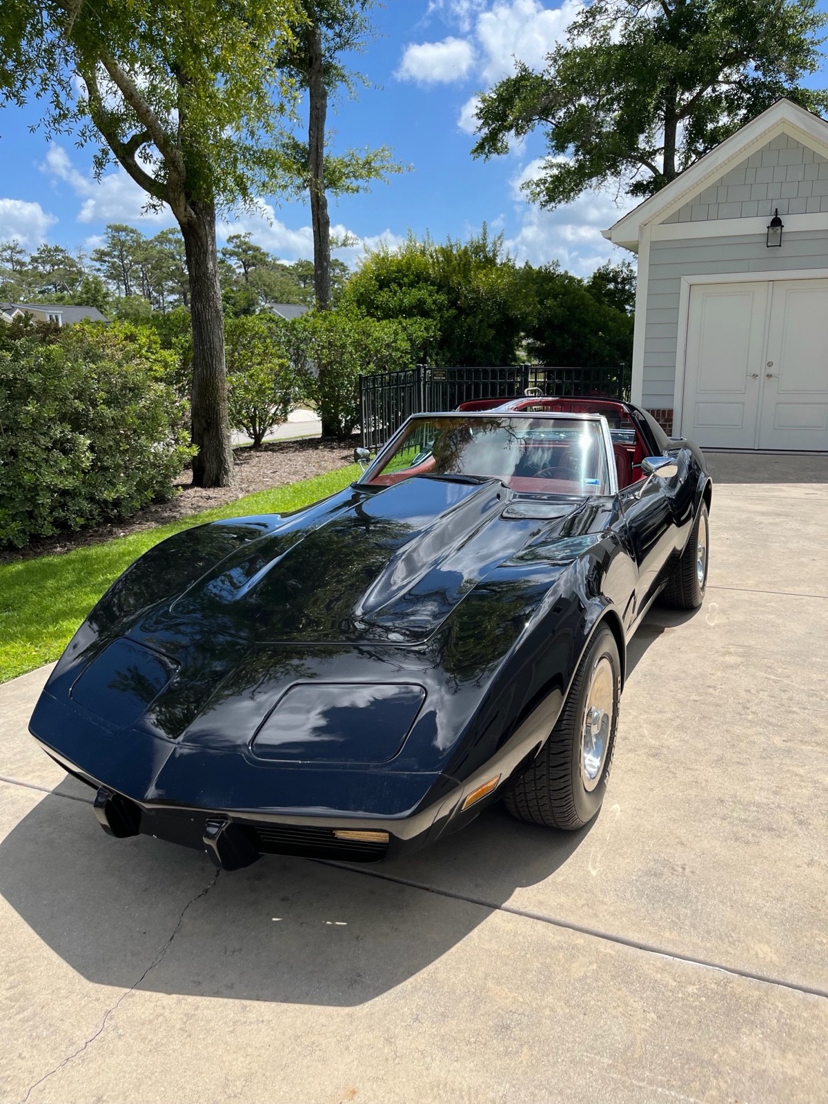 Chevrolet-Corvette-1976-Coupe-3