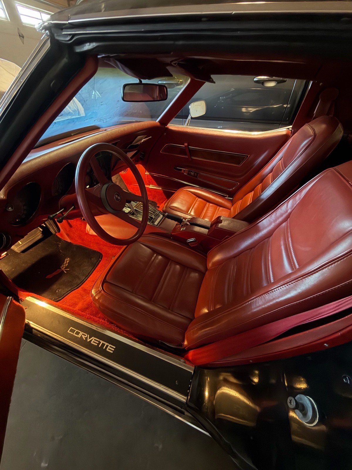 Chevrolet-Corvette-1976-Coupe-7