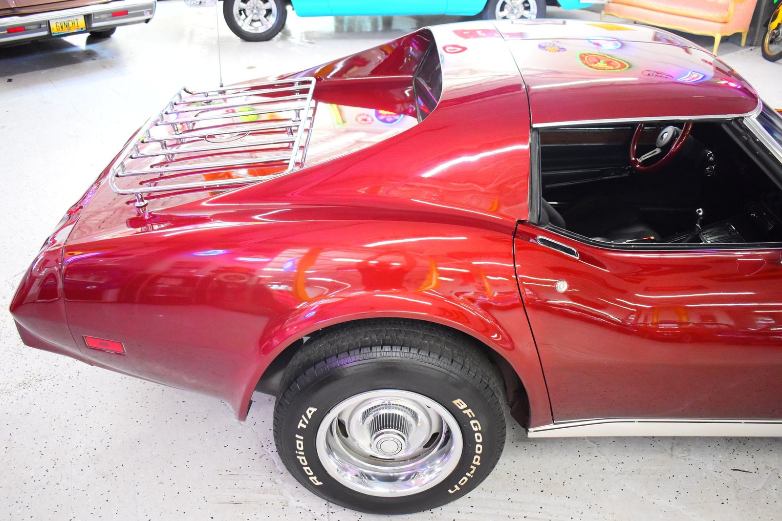 Chevrolet-Corvette-1976-Other-6