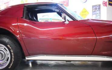 Chevrolet-Corvette-1976-Other-8