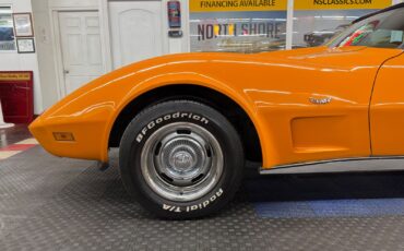 Chevrolet-Corvette-1977-2-Door-15