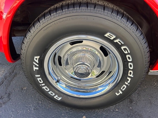 Chevrolet-Corvette-1977-Coupe-10