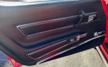 Chevrolet-Corvette-1977-Coupe-12