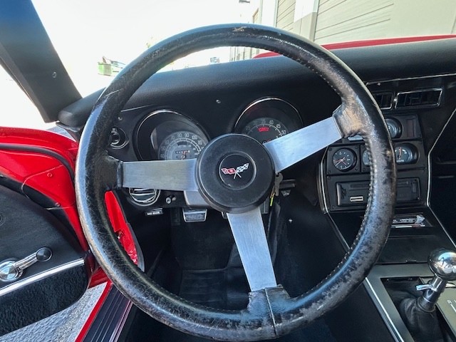 Chevrolet-Corvette-1977-Coupe-22