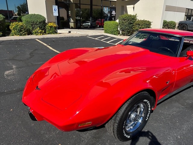 Chevrolet-Corvette-1977-Coupe-5