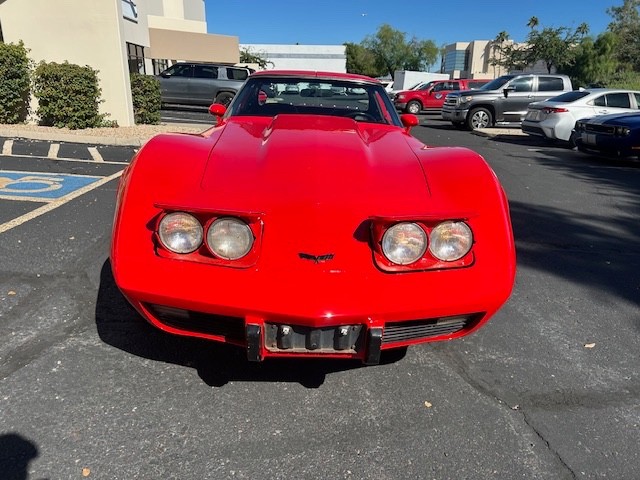 Chevrolet-Corvette-1977-Coupe-9