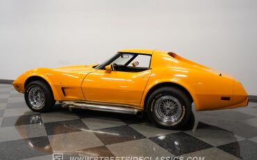 Chevrolet-Corvette-1977-Orange-Brown-11