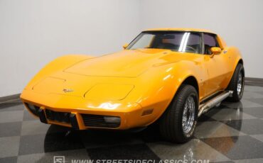 Chevrolet-Corvette-1977-Orange-Brown-18