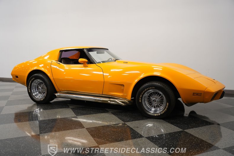 Chevrolet-Corvette-1977-Orange-Brown-2