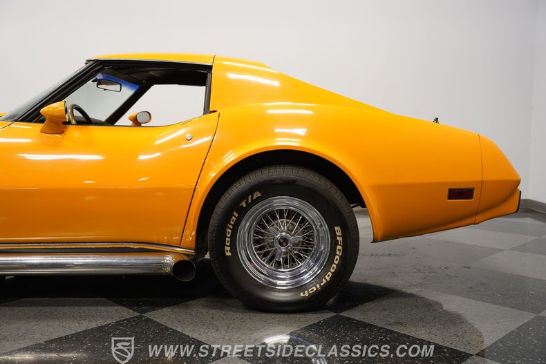 Chevrolet-Corvette-1977-Orange-Brown-21