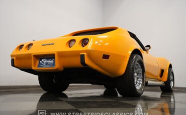 Chevrolet-Corvette-1977-Orange-Brown-25