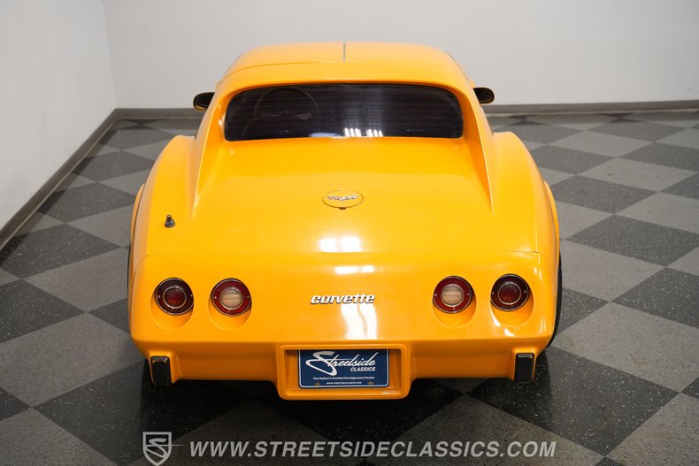 Chevrolet-Corvette-1977-Orange-Brown-26