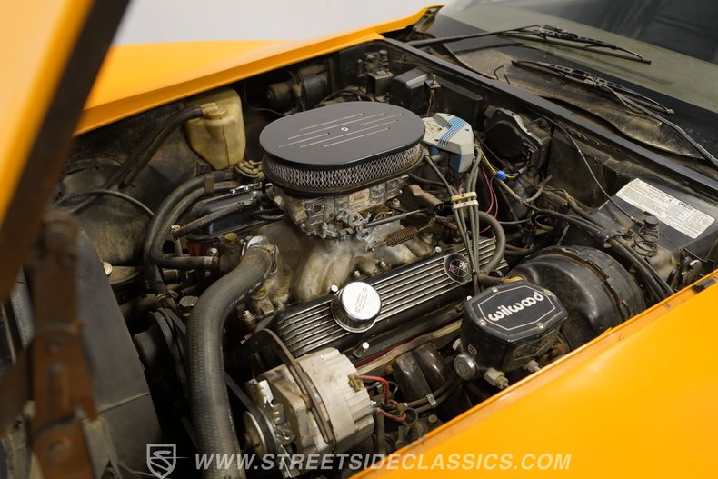 Chevrolet-Corvette-1977-Orange-Brown-34