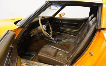 Chevrolet-Corvette-1977-Orange-Brown-37