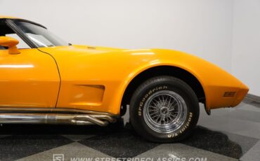 Chevrolet-Corvette-1977-Orange-Brown-47