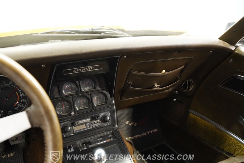 Chevrolet-Corvette-1977-Orange-Brown-6