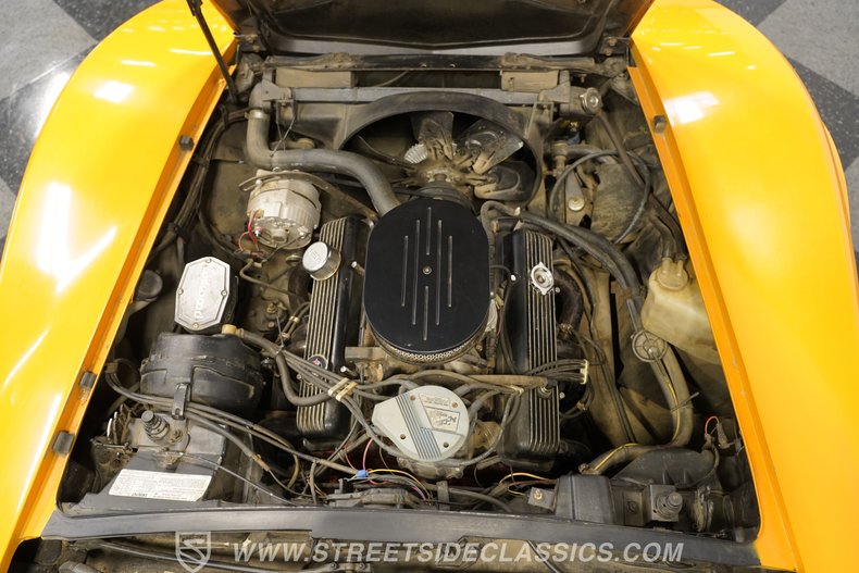 Chevrolet-Corvette-1977-Orange-Brown-9