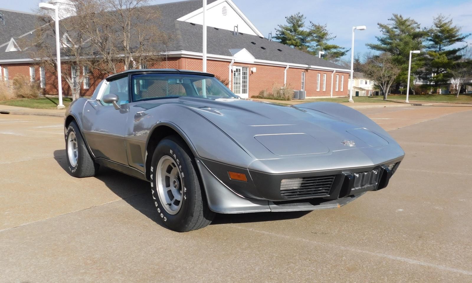 Chevrolet-Corvette-1978-10