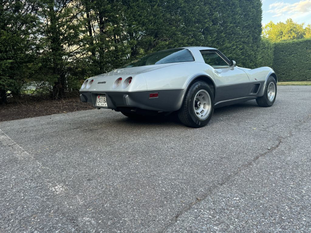 Chevrolet-Corvette-1978-14