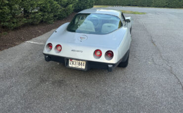 Chevrolet-Corvette-1978-21