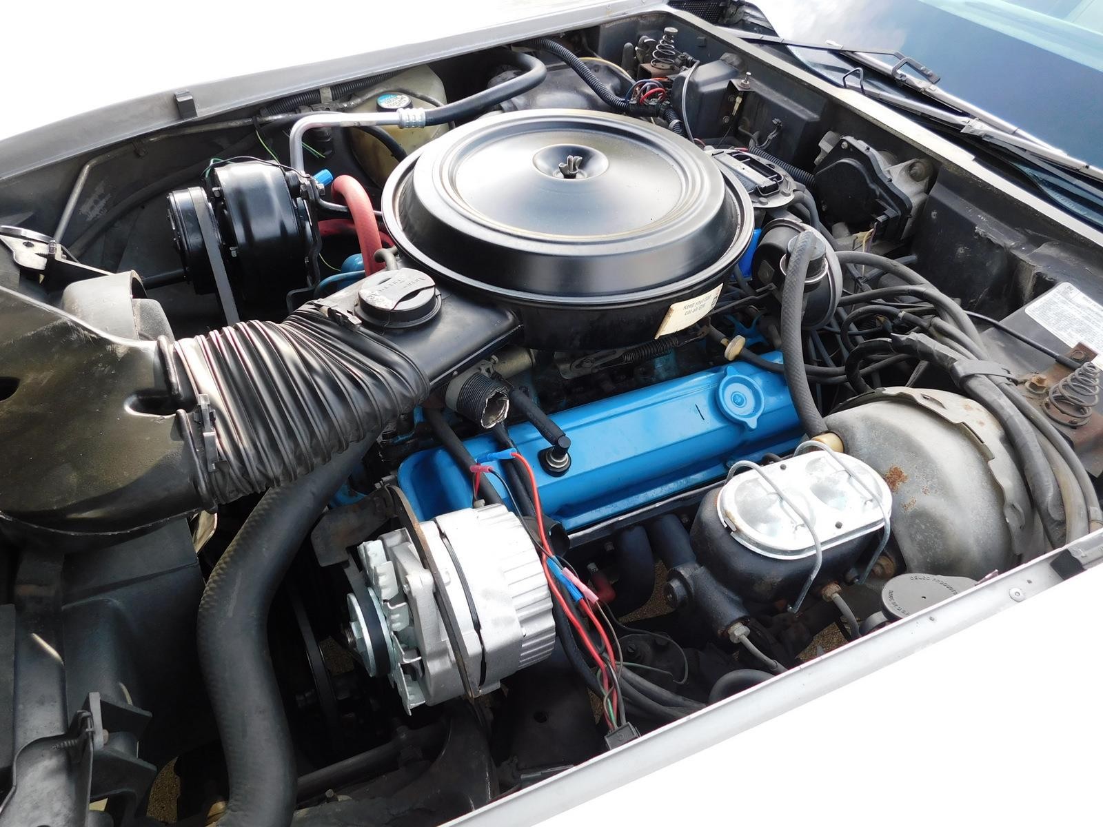 Chevrolet-Corvette-1978-36