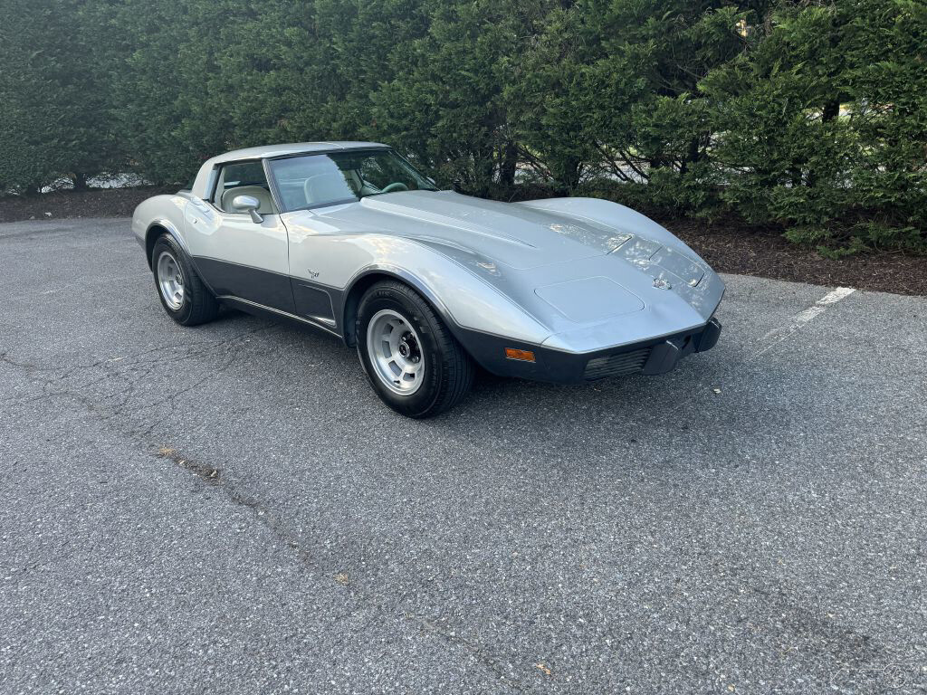 Chevrolet-Corvette-1978-5