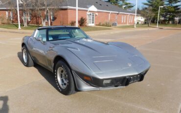 Chevrolet-Corvette-1978-5