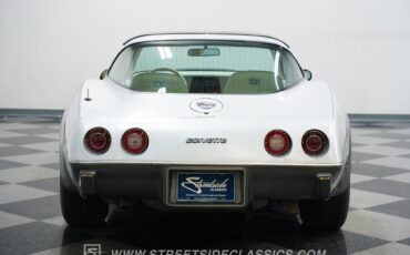 Chevrolet-Corvette-1978-Coupe-10