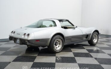Chevrolet-Corvette-1978-Coupe-12