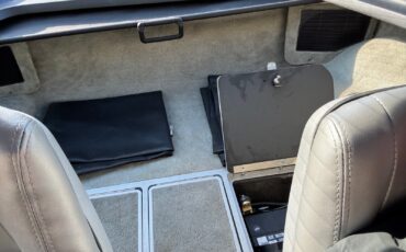 Chevrolet-Corvette-1978-Coupe-12