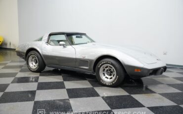 Chevrolet-Corvette-1978-Coupe-15