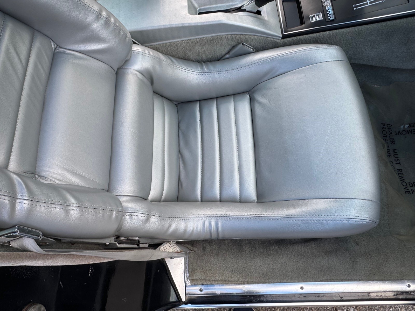 Chevrolet-Corvette-1978-Coupe-15