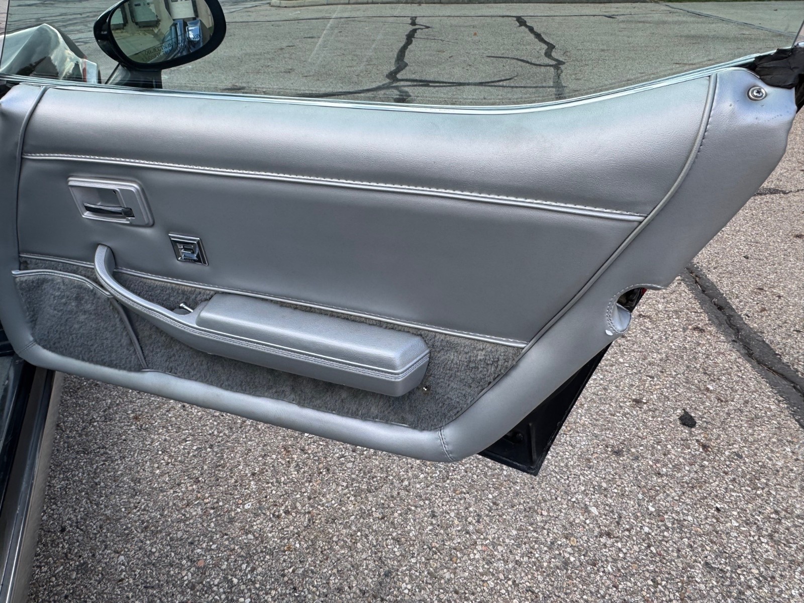 Chevrolet-Corvette-1978-Coupe-16