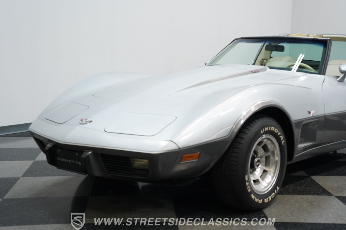 Chevrolet-Corvette-1978-Coupe-18