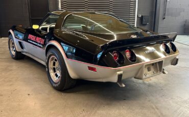 Chevrolet-Corvette-1978-Coupe-2